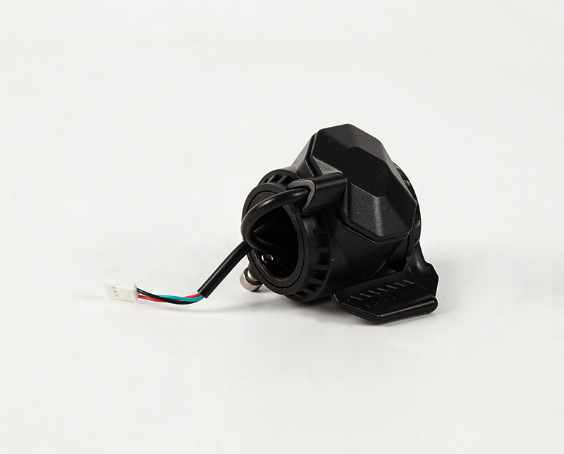 P100004_S2油門黑色